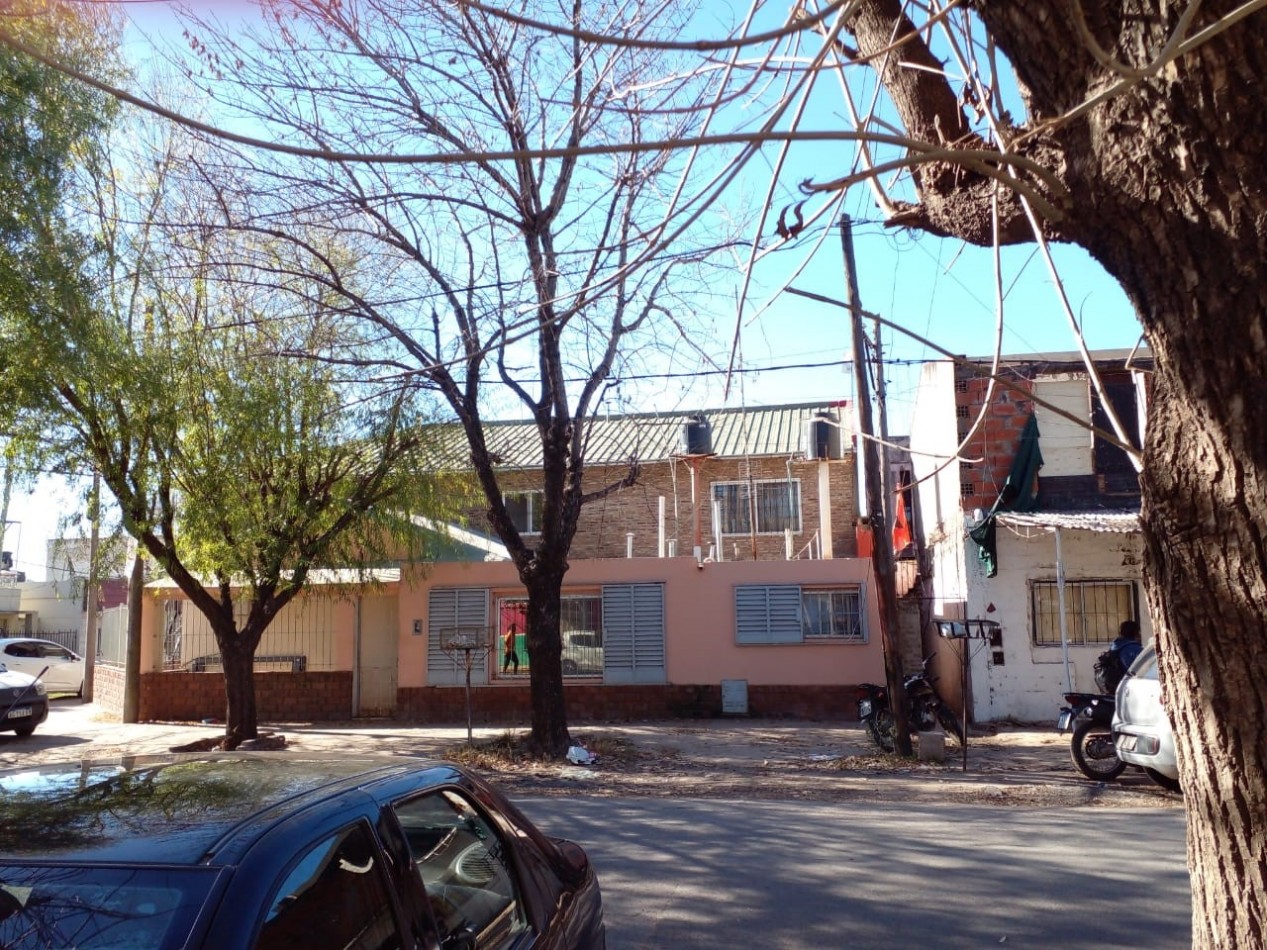 VENTA ESQUINA -3 VIVIENDAS