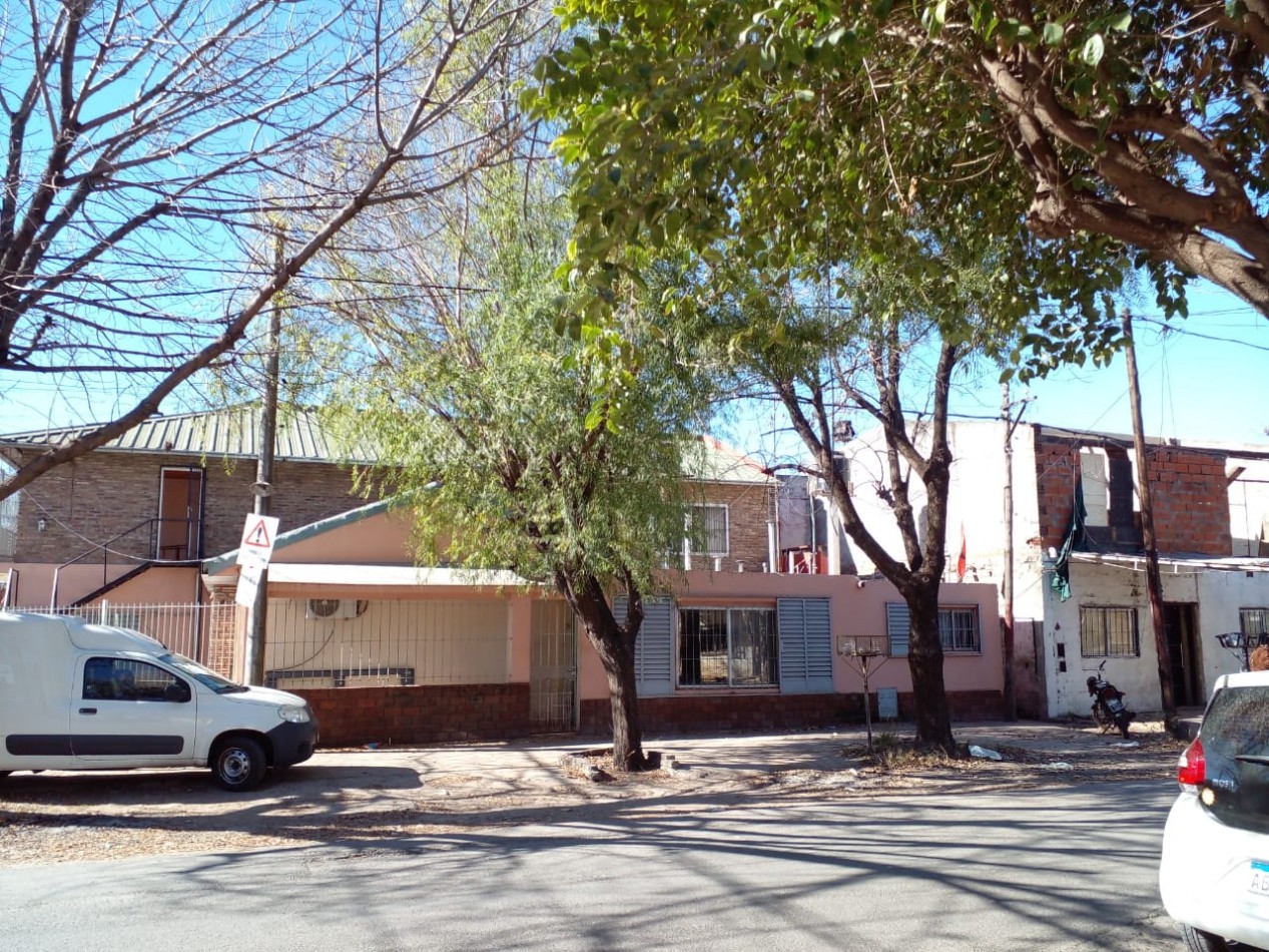 VENTA ESQUINA -3 VIVIENDAS