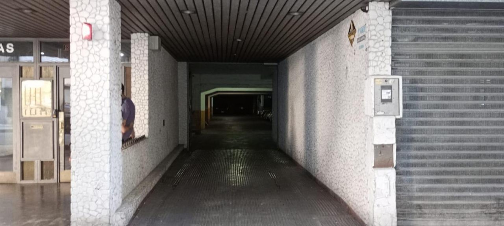 COCHERA EN CALLE SAN MARTIN 532