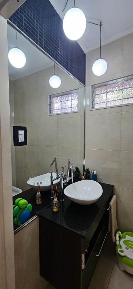 HERMOSA CASA EN BARRIO BELGRANO - ECUADOR AL 1000