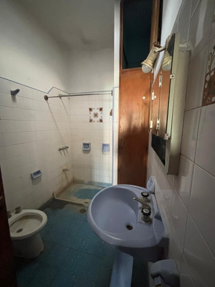 ARROYO SECO - CASA EN ESQUINA -Alvarado 501 (Alvarado y 9 de Julio) - Paralela al Club Athletic