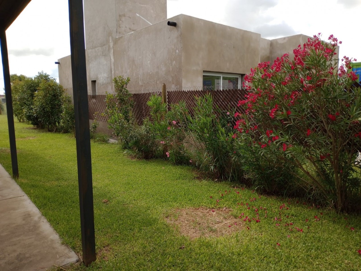 PUNTA CHACRA - LOTE PILETA Y CASA/QUINCHO PARA SEGUIR CONSTRUYENDO