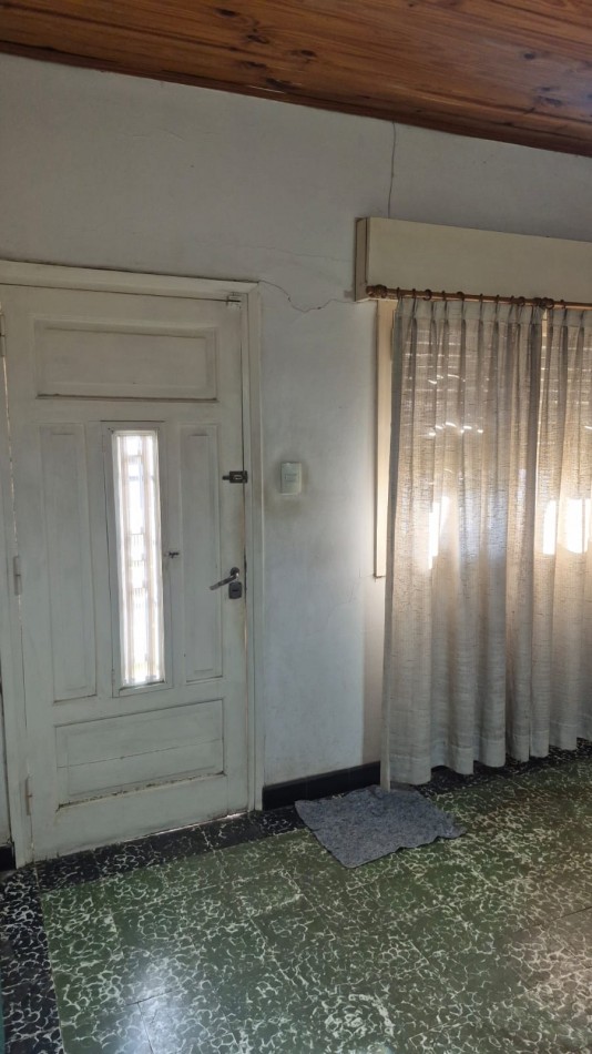 ALQUILO CASA AL FRENTE 2 DORMITORIOS- PATIO Y TERRAZA   - RIO DE JANEIRO 2478