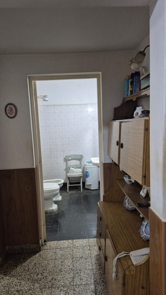 ALQUILO CASA AL FRENTE 2 DORMITORIOS- PATIO Y TERRAZA   - RIO DE JANEIRO 2478