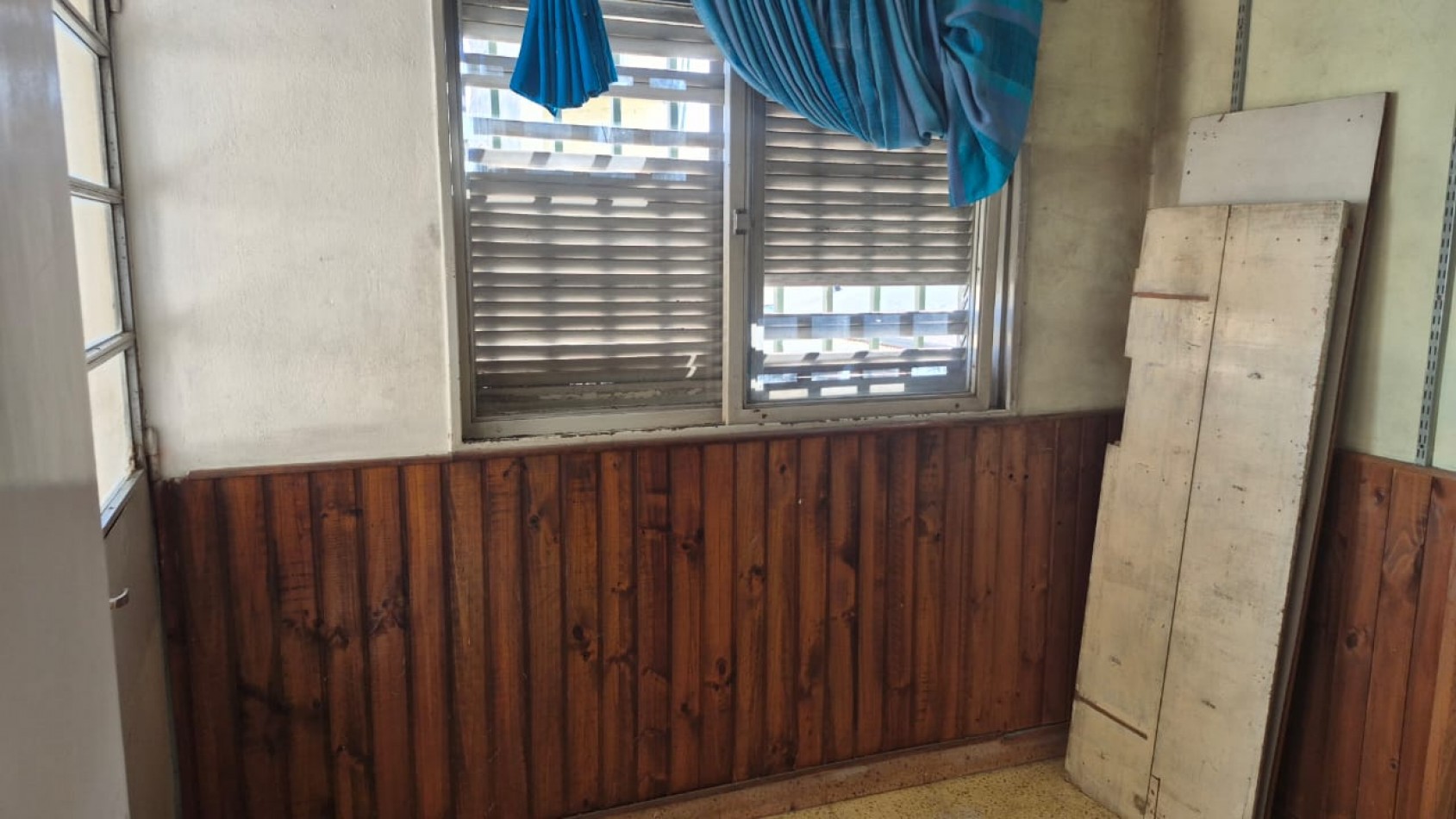 DEPARTAMENTO !!! OPORTUNIDAD UNICA: 170 m² de Categoria a Modernizar en calle Cafferata
