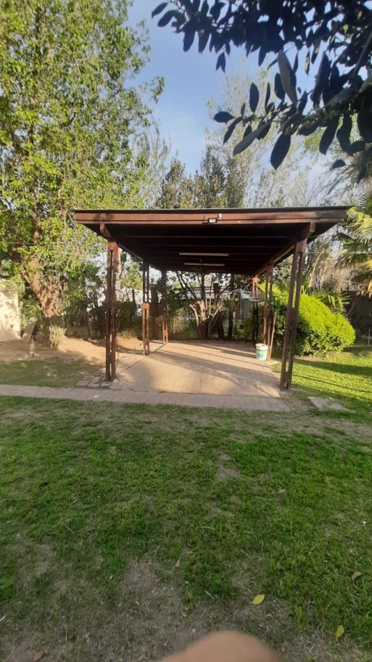 CASA EN ROLDAN CON PILETA 