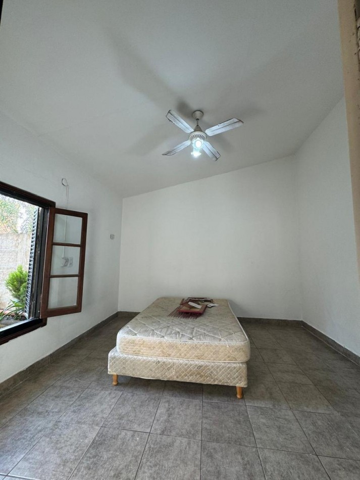 CASA EN ROLDAN CON PILETA 