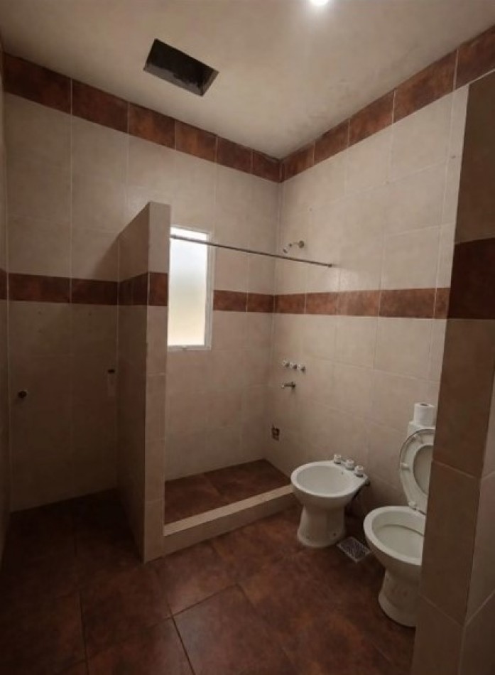 OPORTUNIDAD CASA CON PILETA EN PUEBLO ESTHER