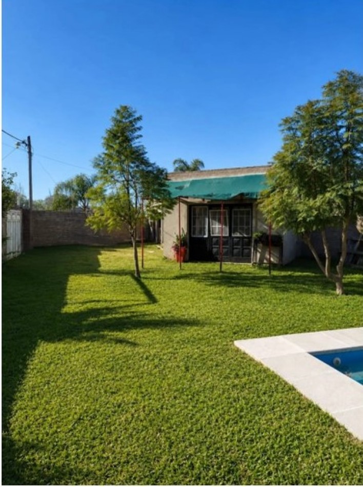 OPORTUNIDAD CASA CON PILETA EN PUEBLO ESTHER