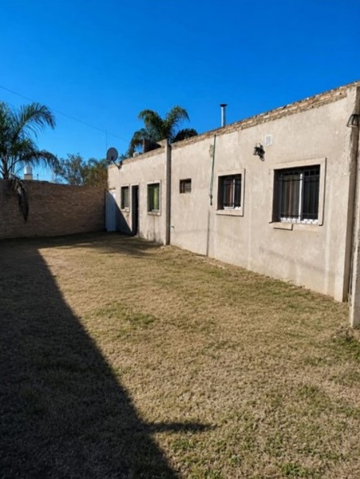OPORTUNIDAD CASA CON PILETA EN PUEBLO ESTHER