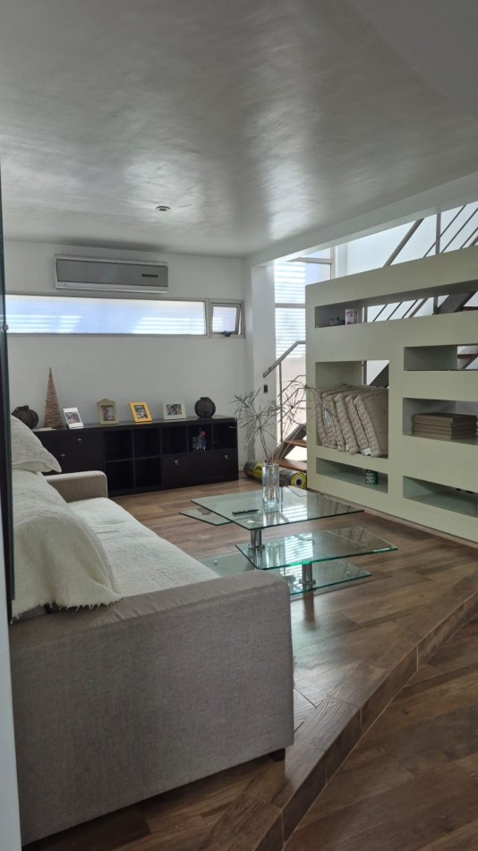 INCREIBLE CASA A LA VENTA -CONVINA CONFORD Y DISEÑO