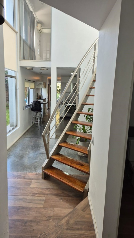 INCREIBLE CASA A LA VENTA -CONVINA CONFORD Y DISEÑO