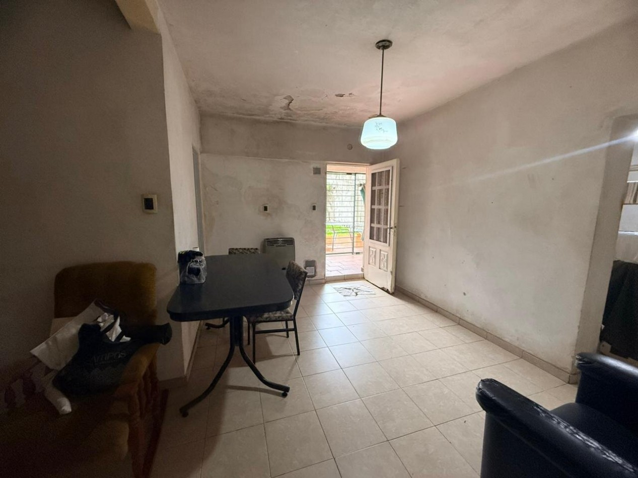 OPORTUNIDAD 2 CASAS EN EL BARRIO DE BELGRANO - CHUBUT AL 6300