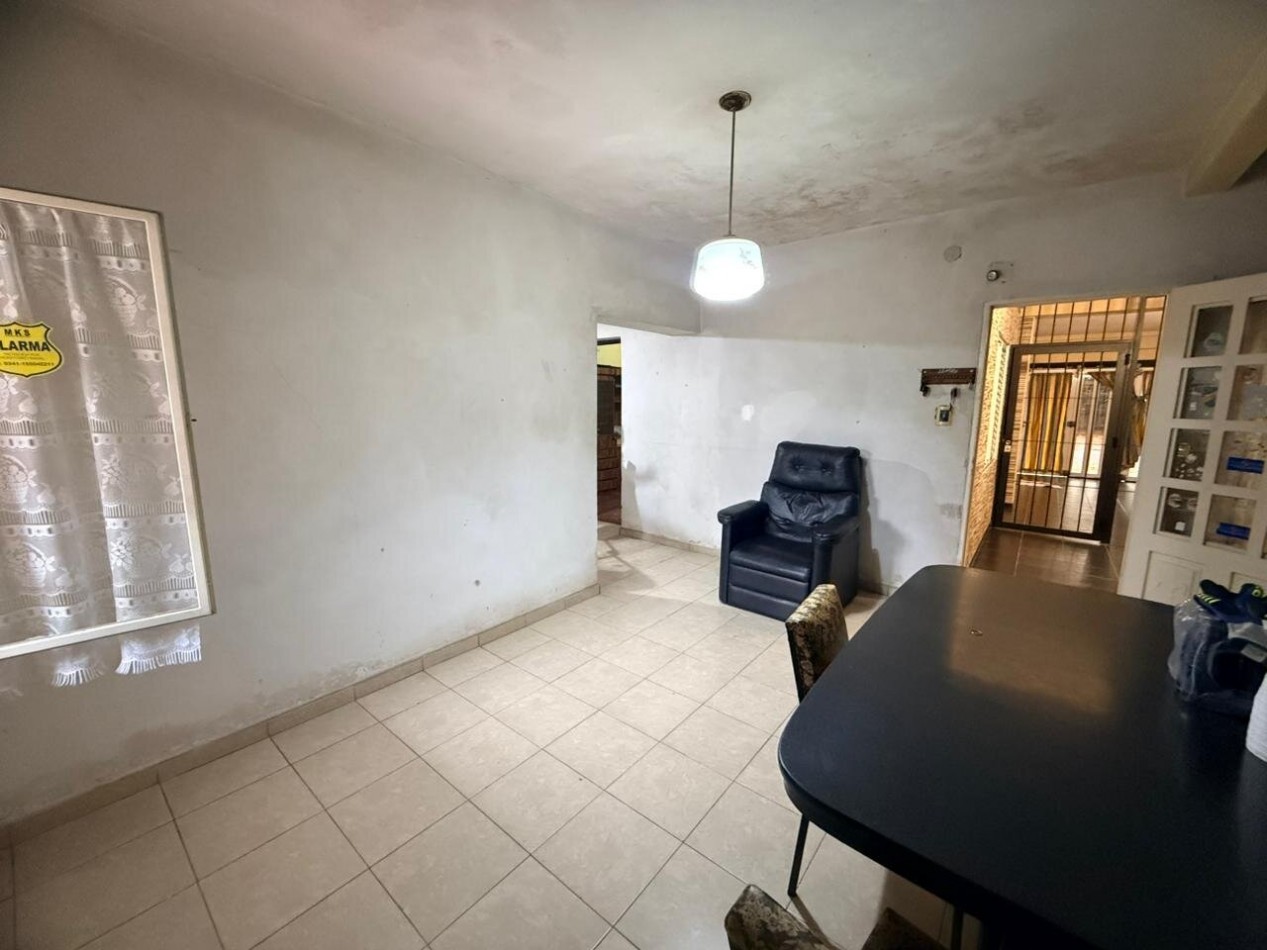 OPORTUNIDAD 2 CASAS EN EL BARRIO DE BELGRANO - CHUBUT AL 6300