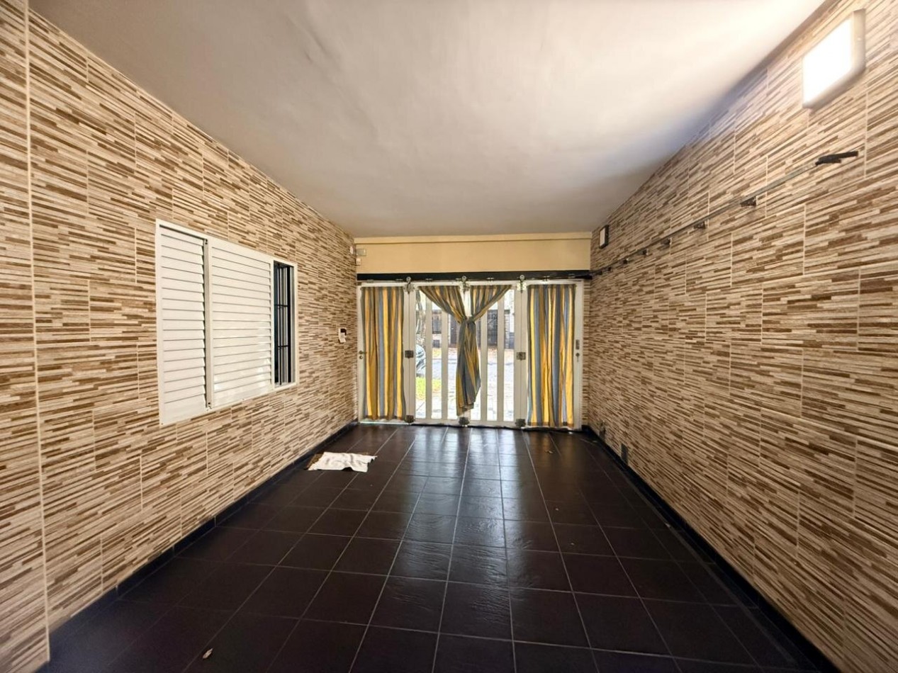 OPORTUNIDAD 2 CASAS EN EL BARRIO DE BELGRANO - CHUBUT AL 6300
