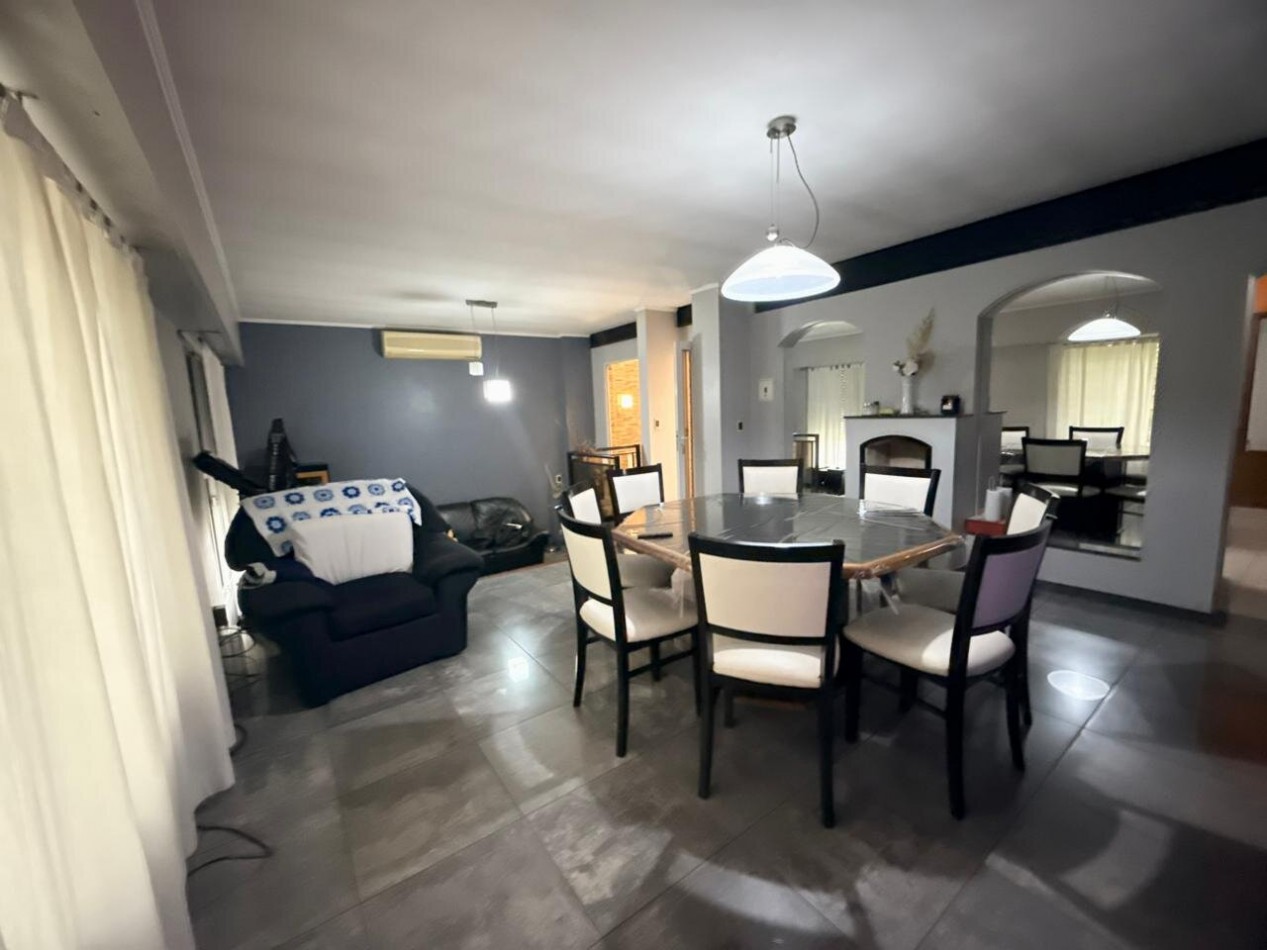 OPORTUNIDAD 2 CASAS EN EL BARRIO DE BELGRANO - CHUBUT AL 6300