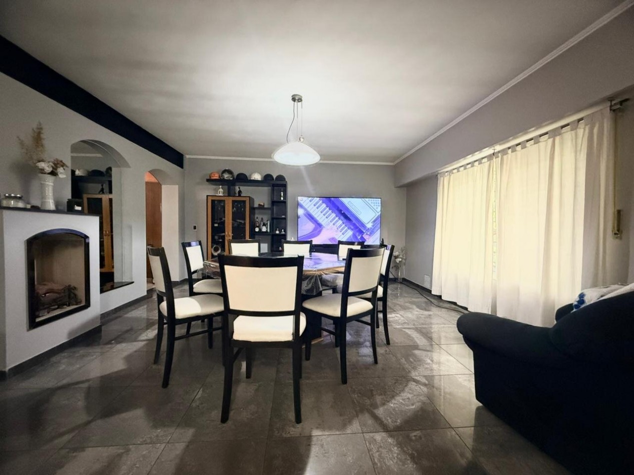 OPORTUNIDAD 2 CASAS EN EL BARRIO DE BELGRANO - CHUBUT AL 6300
