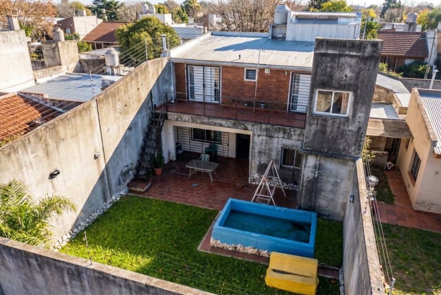 OPORTUNIDAD 2 CASAS EN EL BARRIO DE BELGRANO - CHUBUT AL 6300