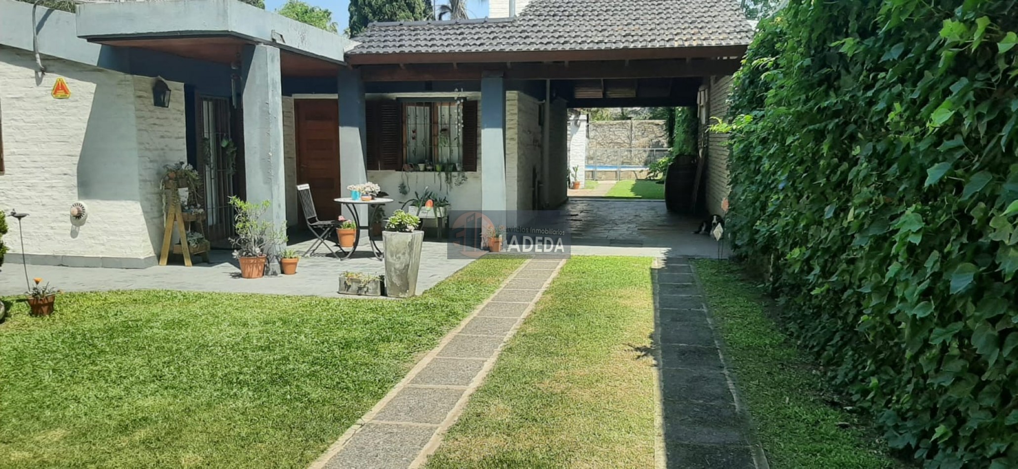 HERMOSA CASA EN FUNES - GARITA 3