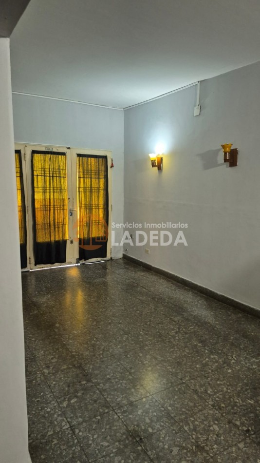 Casa 2 Dormitorios en Barrio Industrial