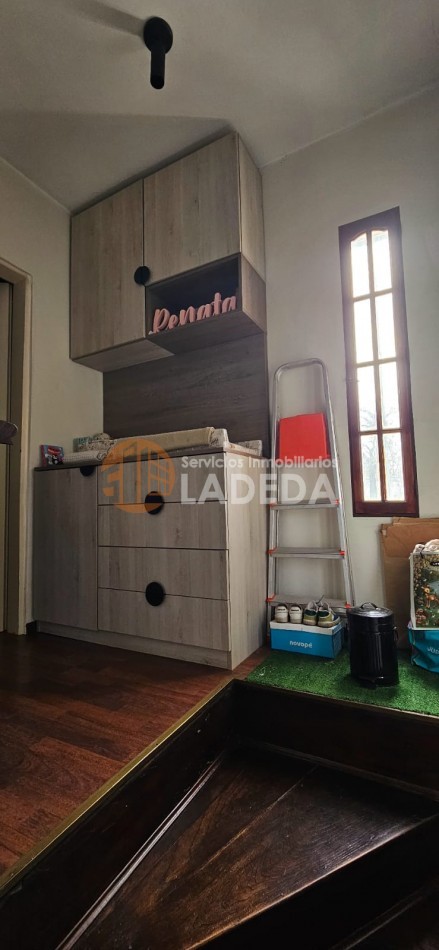 HERMOSA CASA EN BARRIO BELGRANO - ECUADOR AL 1000
