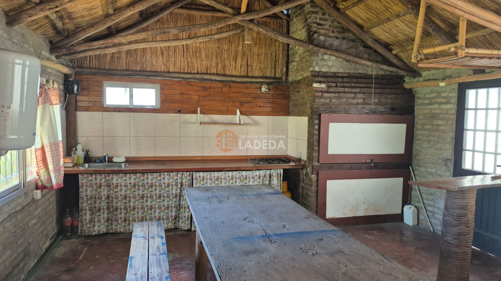 Lote con Quincho en Venta en Funes: ¡Ubicacion Inmejorable!