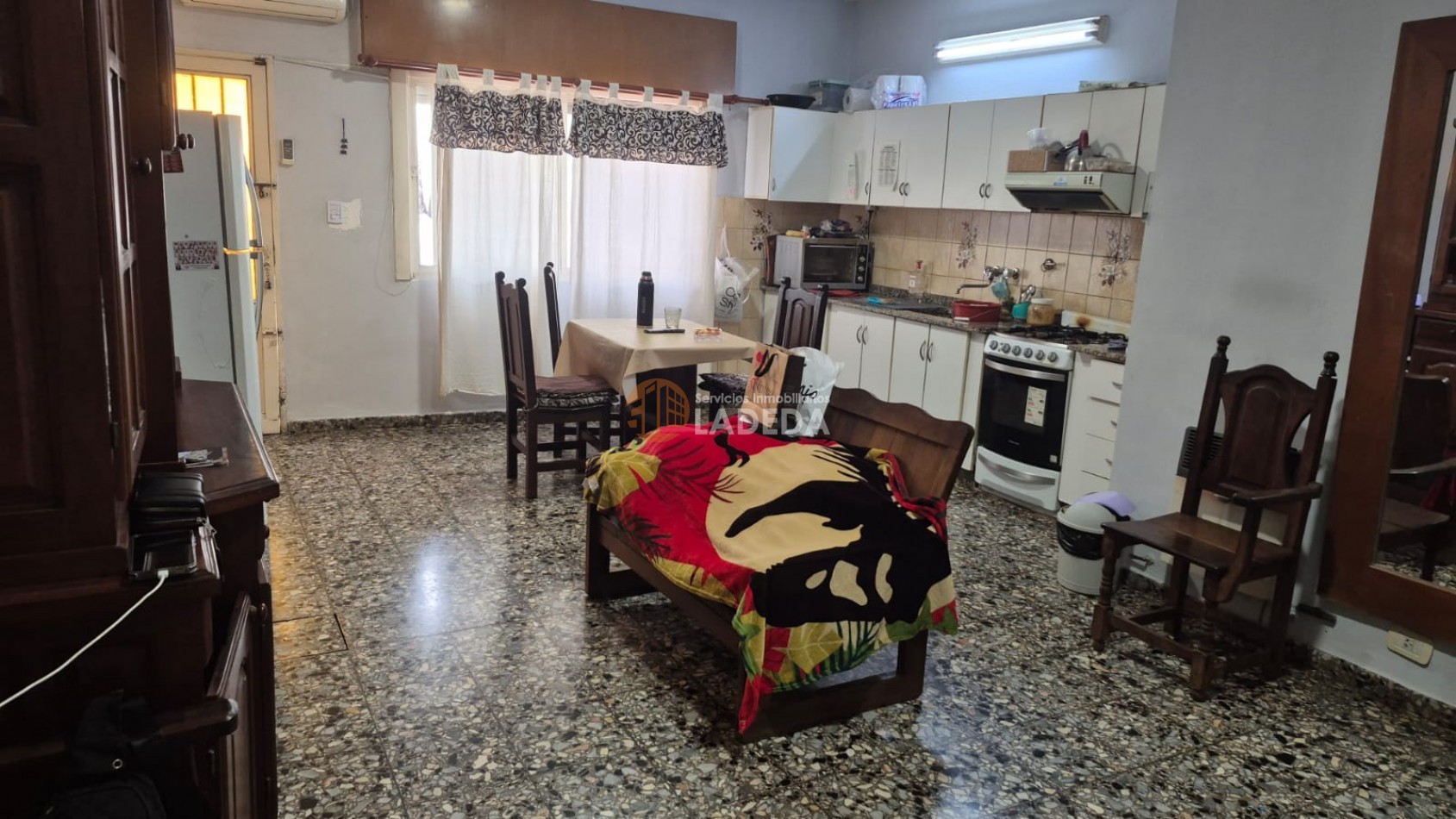 Casa 2 Dormitorios en Barrio Industrial