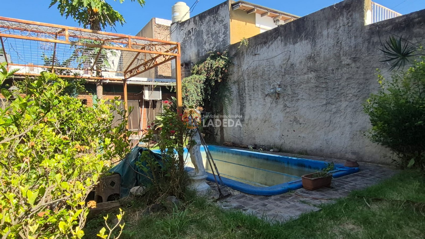 CASA DE PASILLO A 2 CUADRAS DE AV. STA. FE 4800