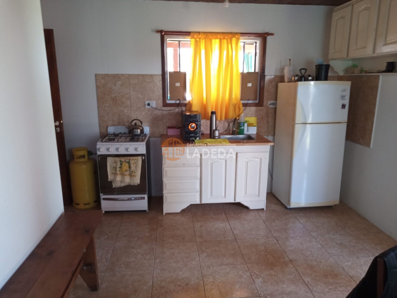 CASA CON PILETA - HERMOSO PARQUE EN PUNTA CHACRA - ROLDAN