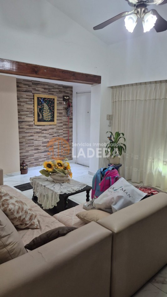 HERMOSA CASA EN EL BARRIO BELGRANO, A METROS DE CALLE MENDOZA