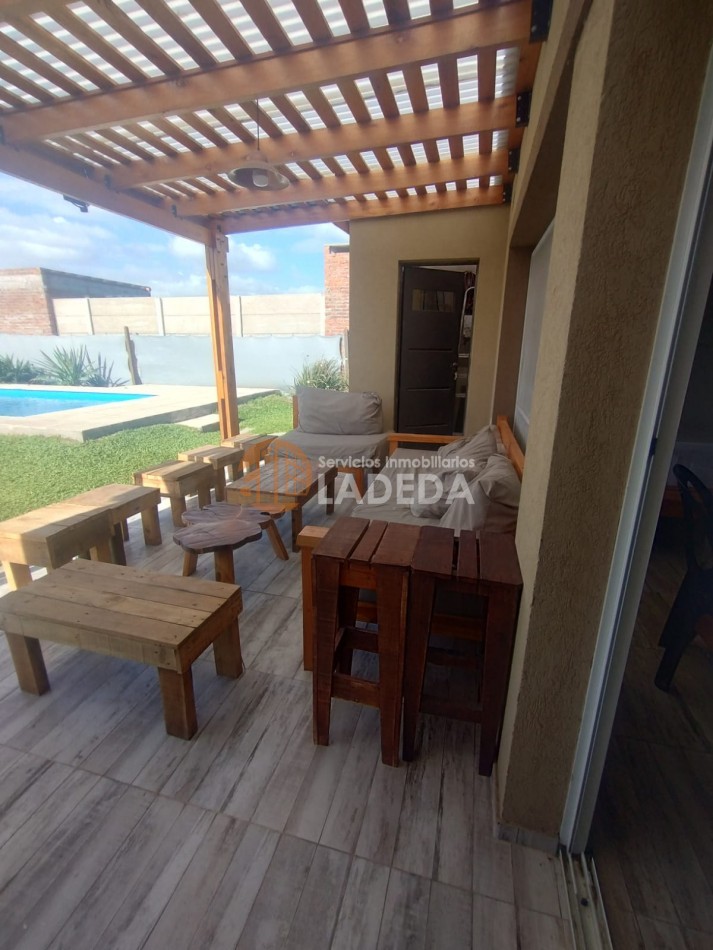 LA CAROLINA- ESPECTACULAR CASA DE 3 DORMITORIOS