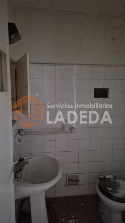 OPORTUNIDAD UNICA: 170 m² de Categoria a Reciclar en calle Cafferata