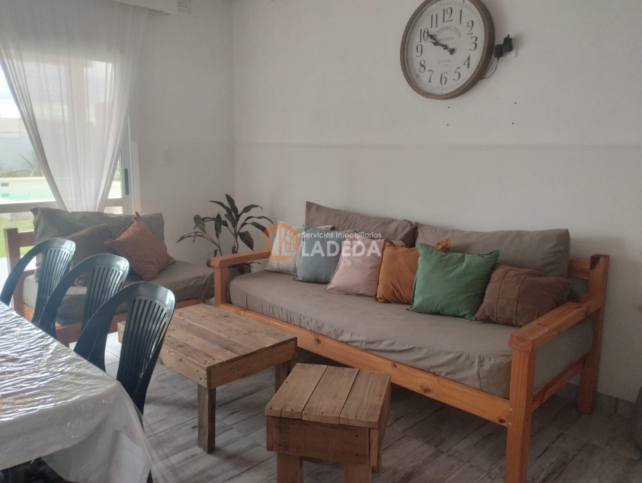 LA CAROLINA- ESPECTACULAR CASA DE 3 DORMITORIOS