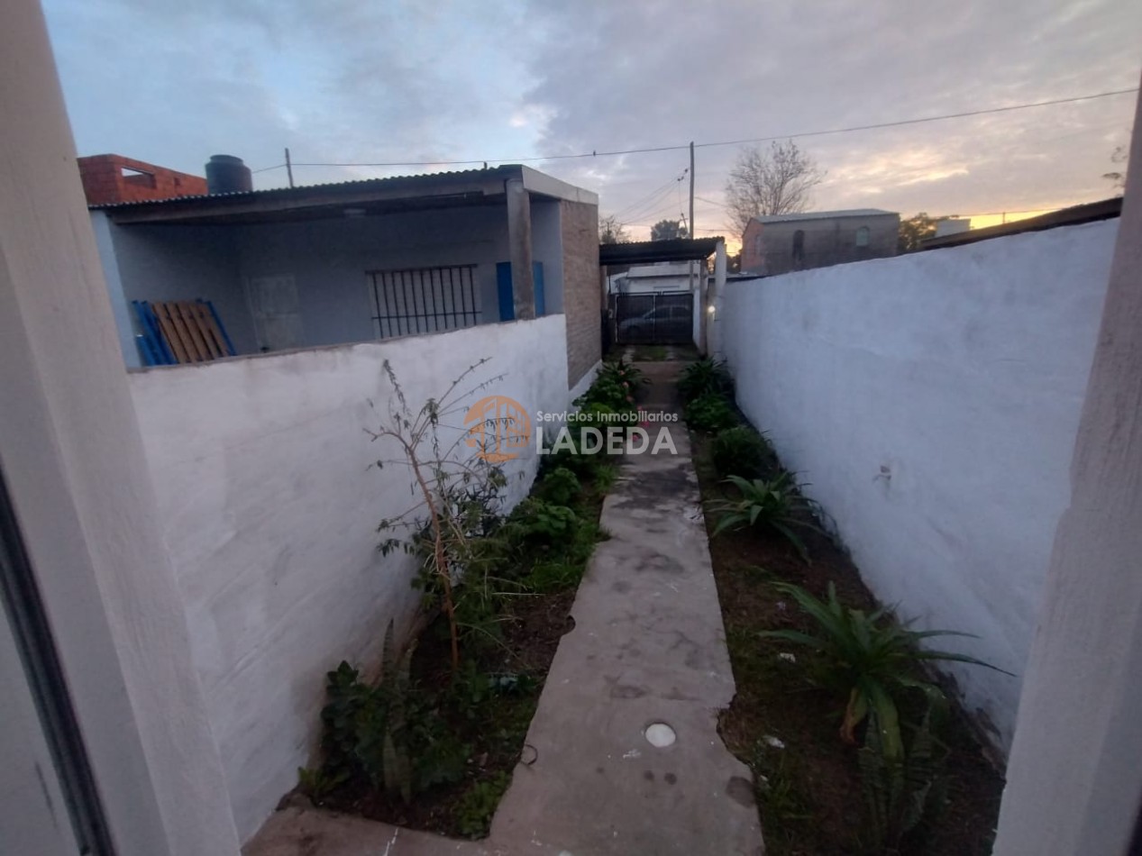 CASA EN ROLDAN 2 DORMITORIOS