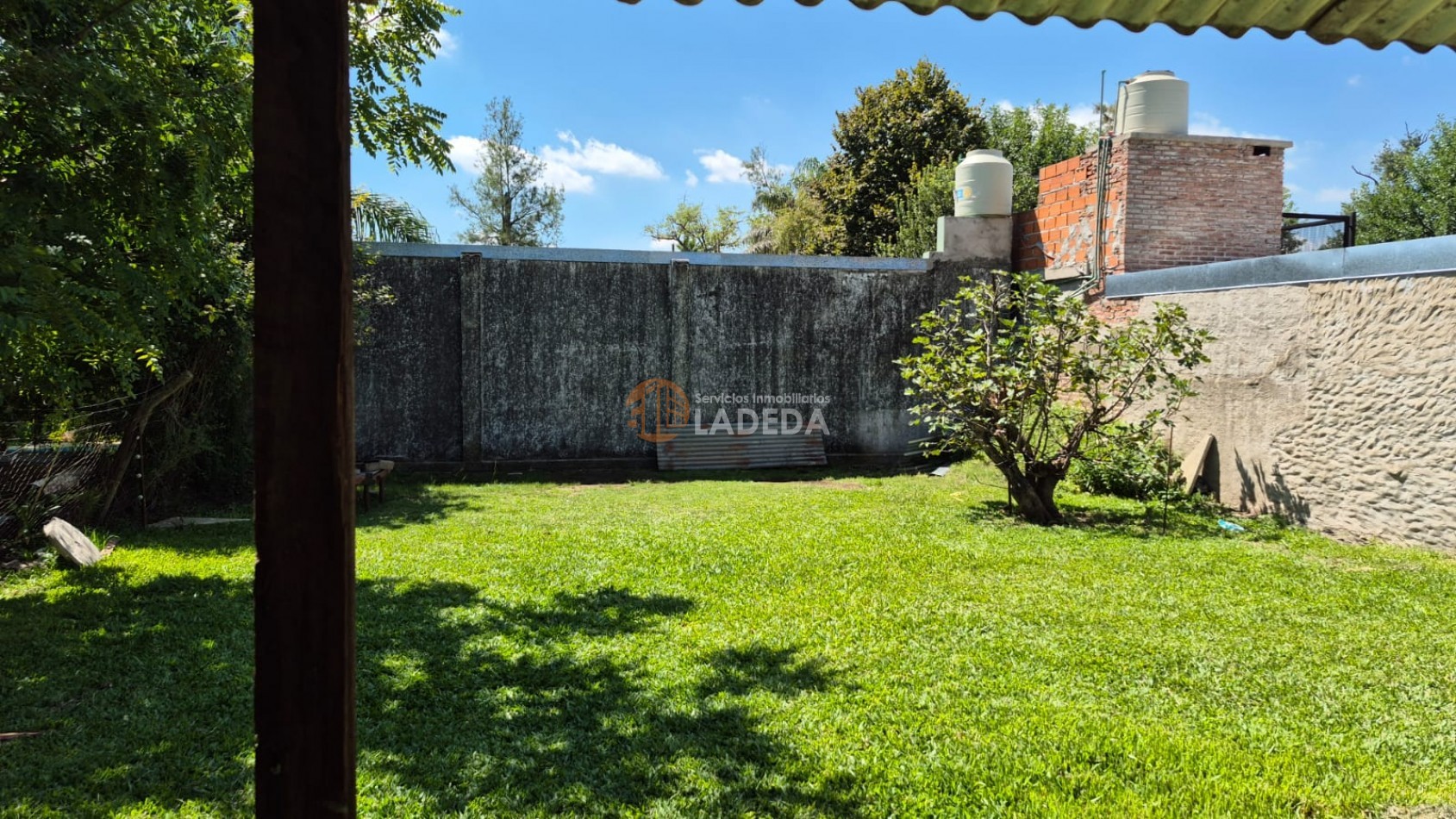 OPORTUNIDAD LOTE CON TODOS LOS SERVICIOS EN FUNES - MAS CASA PREFABRICADA