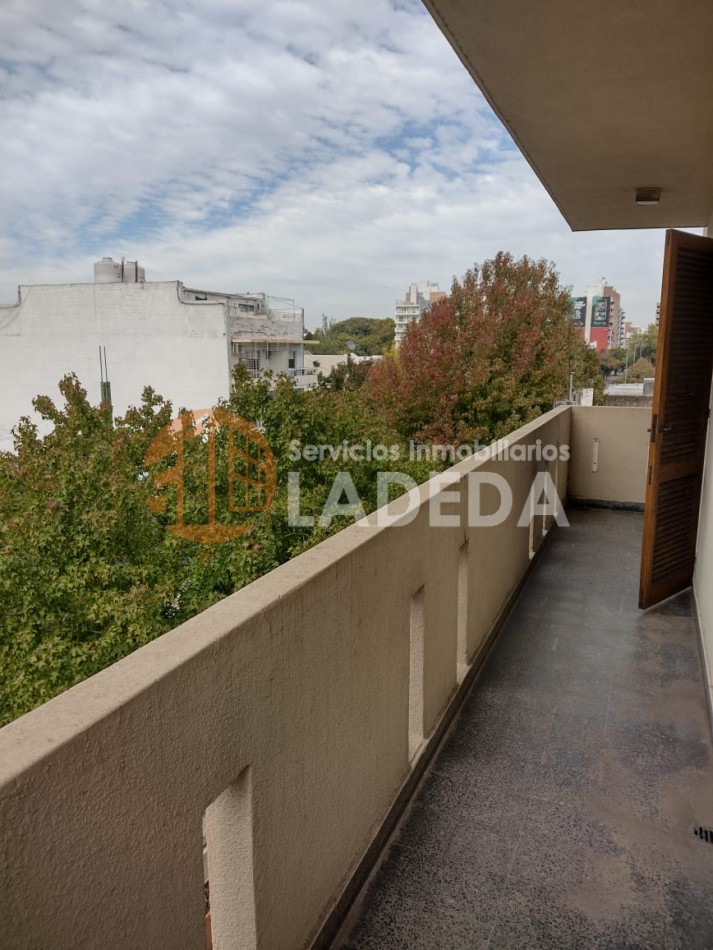 OPORTUNIDAD UNICA: 170 m² de Categoria a Reciclar en calle Cafferata