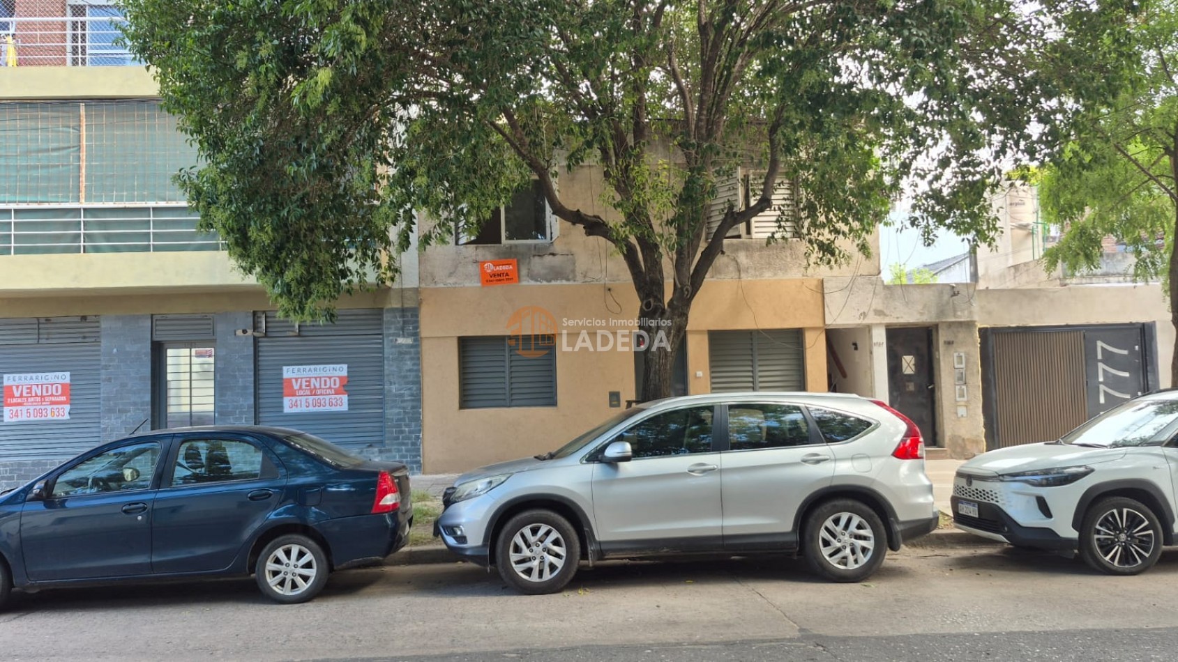 PH EN 1ER PISO - OPORTUNIDAD PARA INVERTIR - CALLE URUGUAY 1767 -BARRIO HOSPITALES