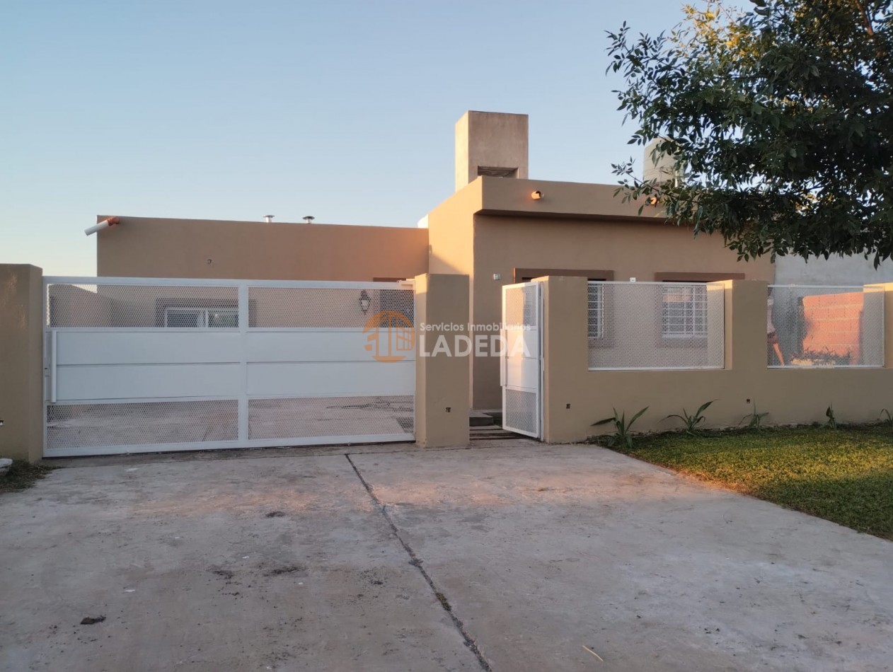 LA CAROLINA- ESPECTACULAR CASA DE 3 DORMITORIOS