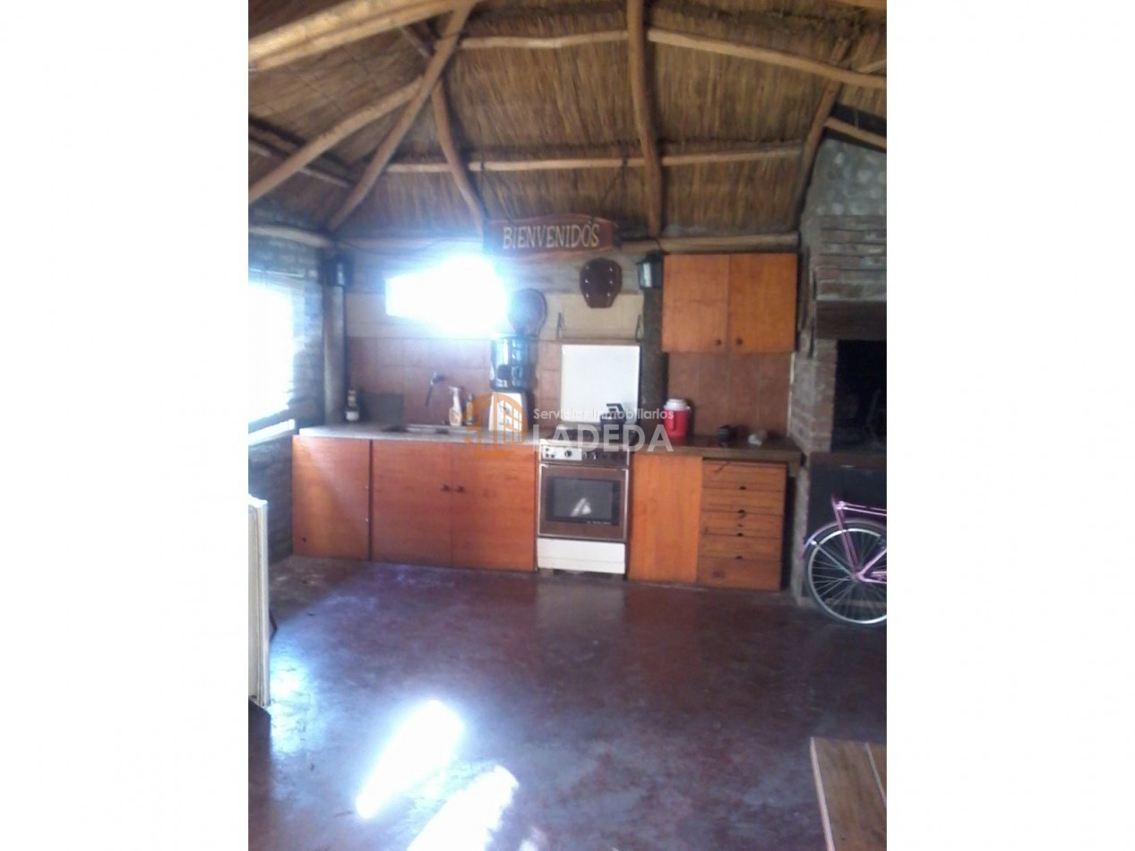 Lote con Quincho en Venta en Funes: ¡Ubicacion Inmejorable!
