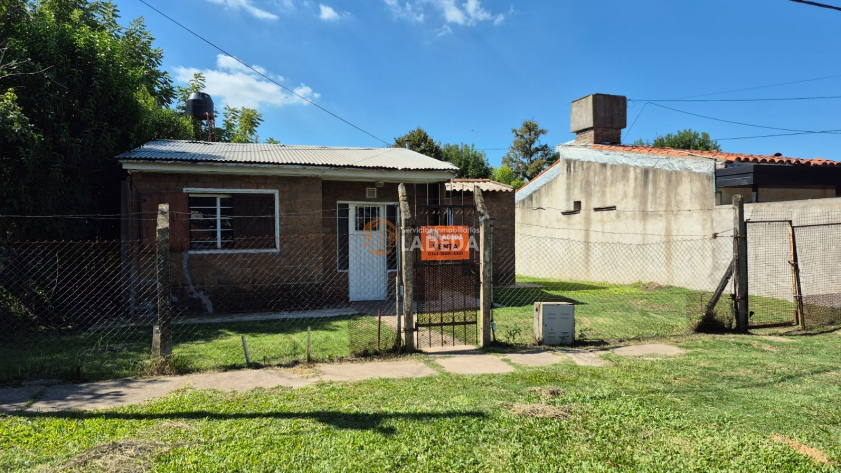 OPORTUNIDAD LOTE CON TODOS LOS SERVICIOS EN FUNES - MAS CASA PREFABRICADA