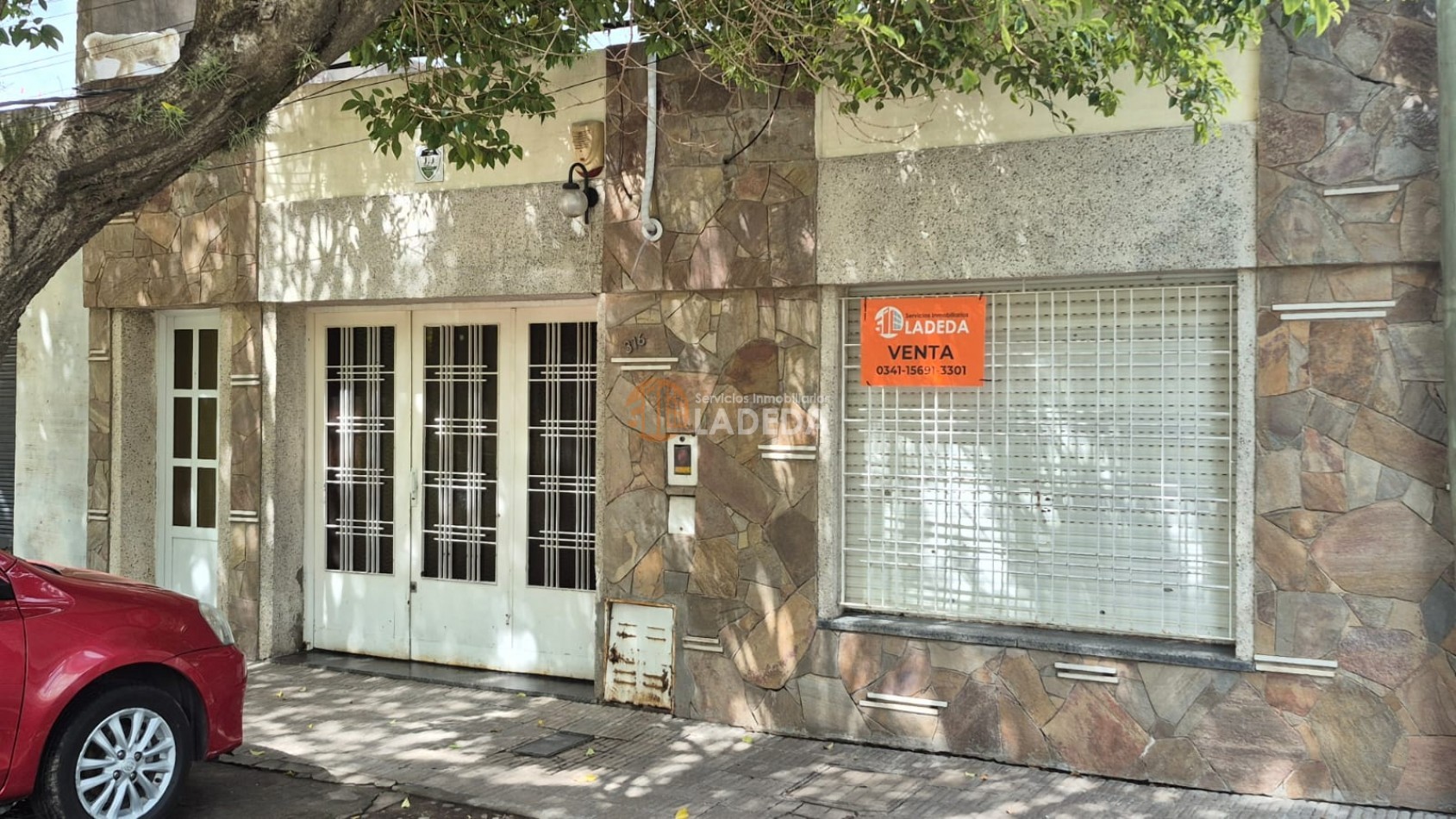 Casa 2 Dormitorios en Barrio Industrial